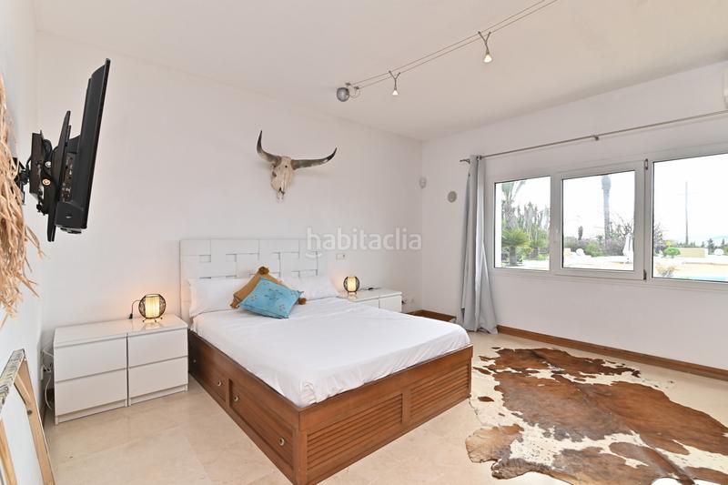 Foto da913cb6-f98c-4b80-aef9-4c129c2a261a. Casa estupenda villa con piscina y licencia turistica entre Jesús y cap martinet en Santa Eulària