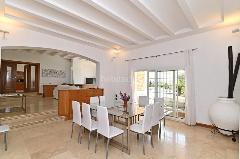 Foto f877fca7-2d7d-4a28-8ce4-20b7056b6c23. Casa estupenda villa con piscina y licencia turistica entre Jesús y cap martinet en Santa Eulària