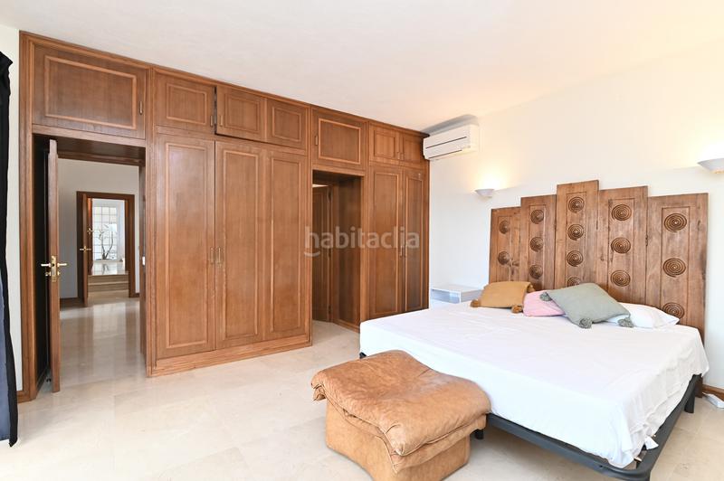 Foto fdbaccb9-68bc-46ef-b7ad-33dd9df7f68e. Casa estupenda villa con piscina y licencia turistica entre Jesús y cap martinet en Santa Eulària