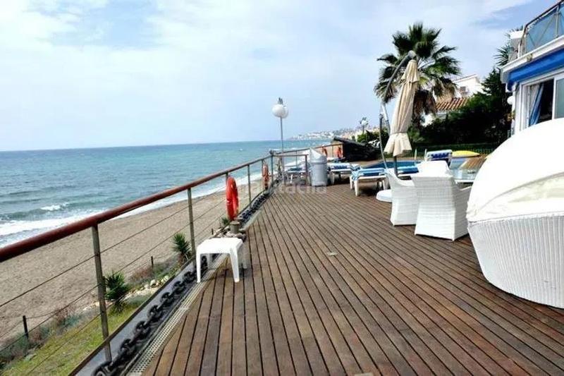Foto 95480bba-4b45-408e-a328-894ae4c8ebc1. Casa exquisite villa frente a la playa en el chaparral, costa en Mijas