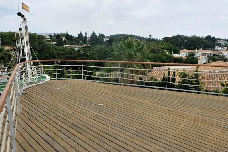 Foto e7112b97-772e-4e65-848d-c6f5e3481bbf. Casa exquisite villa frente a la playa en el chaparral, costa en Mijas