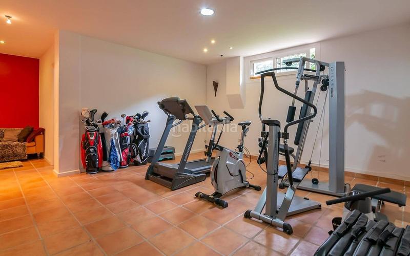 Foto 640a6d77-4b4b-4e13-aca9-acdef40823e6. Casa con parcheggio piscina in Sotogrande alto Sotogrande