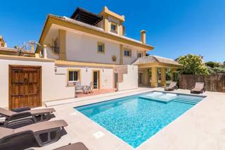 Casa aparellada a Sotogrande Alto. Gran oportunidad de inversión  en venta  un placer 4 dormitorios