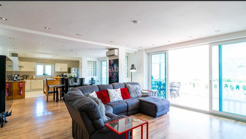 Foto ae1e7959-70c9-49a8-a401-f9c102726188. Mas avec parking piscine dans Iznájar