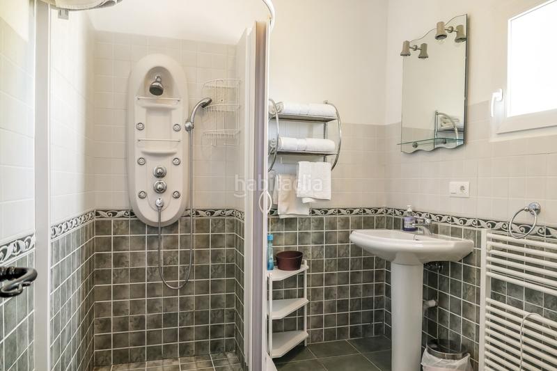 Foto fa41d5cb-92bf-4dee-9c9a-01ff95b446a2. Casa bifamiliare con parcheggio piscina in Iznájar