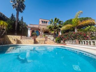 Maison à La Cala Mijas. Villa estilo palacio nazarí en cala de mijas  lujo, historia y u