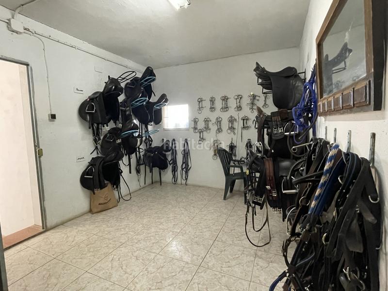 Foto 3c41d433-727d-4af7-b0aa-a9ae09ebe2d1. Masia amb aparcament piscina a Mollina