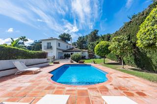 Casa en Sotogrande Alto. Impresionante villa de 5 dormitorios en parcela elevada en sotog