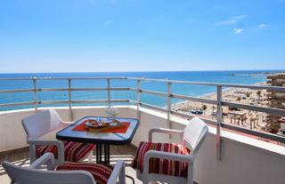 Apartamento en Maritimo rey de espaa 92. Apartamento en primera lnea de playa con vistas panormicas al