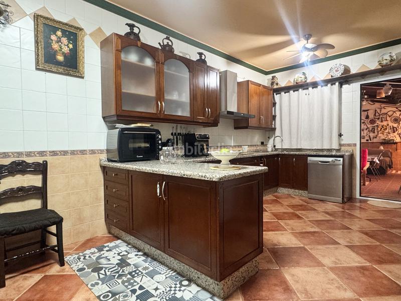 Foto 60af3d1e-5367-4f45-afec-3017dc36ba96. Casa adosada 4 dormitorios casa con gran terraza privada en Humilladero