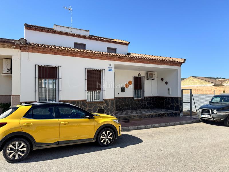 Foto cc9e095c-d817-4bf1-9d07-74026a107fb7. Casa adosada 4 dormitorios casa con gran terraza privada en Humilladero