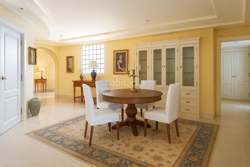 Foto ad2be1a5-cf68-44b4-99d1-d30d57e803e2. Àtic amb calefacció aparcament a puerto de Sotogrande-la marina Sotogrande