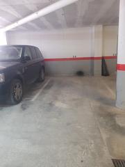 Aparcament cotxe a Santa Eulària des Riu. Plaza de parking en garaje comunitario en santa eulalia del río
