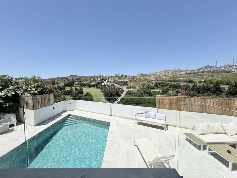 Foto 8b98d36f-7dfc-4cd7-9854-75f8a1bf5133. Casa amb aparcament piscina a Benahavís pueblo Benahavís