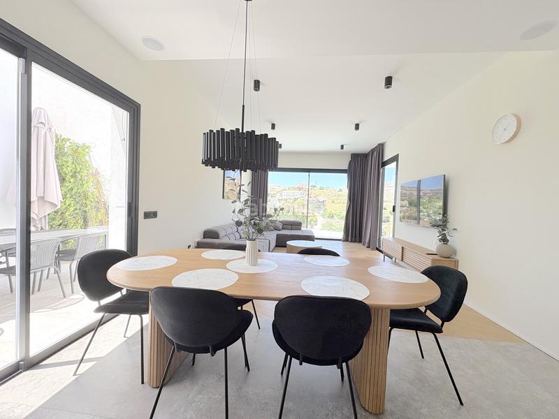 Foto e18c8018-c626-4a5d-8b0e-115025499d7b. Casa amb aparcament piscina a Benahavís pueblo Benahavís