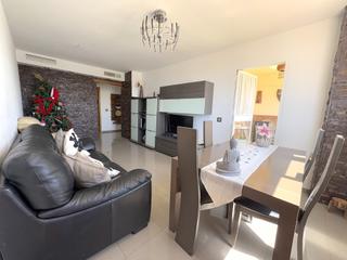 Appartement à Puerto Deportivo. Apartamento de 3 dormitorios con terraza sudoeste vistas  las la