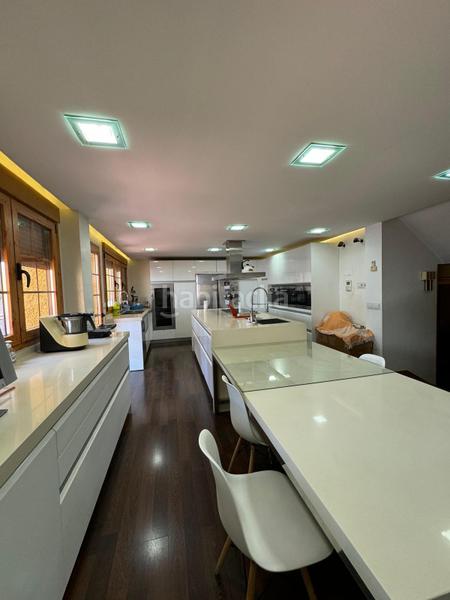 Foto 0bf44d18-71ce-419f-a6ad-b530aab0b245. Chalet con riscaldamento parcheggio piscina in Roquetas pueblo Roquetas de Mar