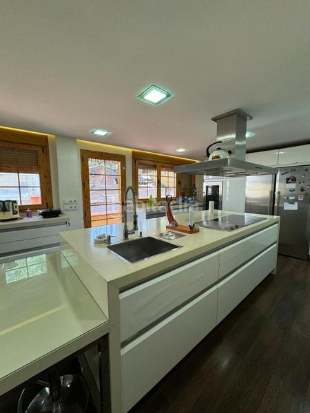 Foto 78b705fd-653b-460c-b82b-b7cbc96b5230. Chalet con riscaldamento parcheggio piscina in Roquetas pueblo Roquetas de Mar