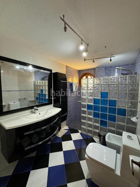 Foto 98b11460-d0d0-4bdd-ac20-0a9bb16d8b98. Chalet con riscaldamento parcheggio piscina in Roquetas pueblo Roquetas de Mar