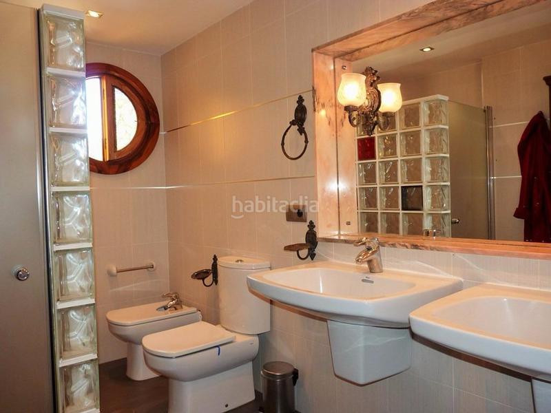 Foto c8b5b419-8593-409d-8be9-2acb8ac5f775. Chalet con riscaldamento parcheggio piscina in Roquetas pueblo Roquetas de Mar