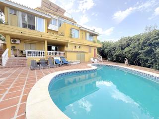 Casa a El Rosario - Ricmar. Amplia villa de 9 dormitorios con excepcional airbnb o b limitad