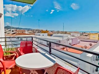 Apartament a Zona Miraflores. Apartamento de planta superior en marbella centro