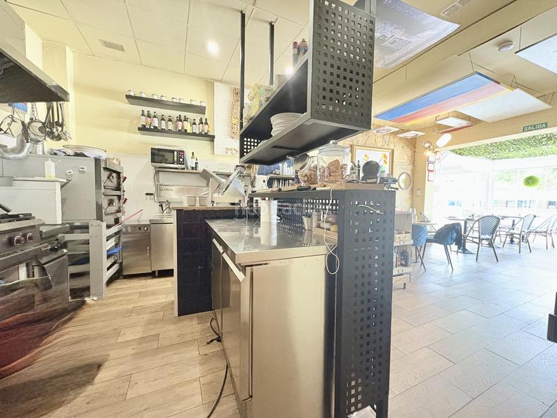 Foto 0899a254-596a-492a-befc-6d263c3eecd5. Local comercial exclusividad! turnkey, restaurante operativo con éxito para transferir en prime location la cala boulevard en Mijas