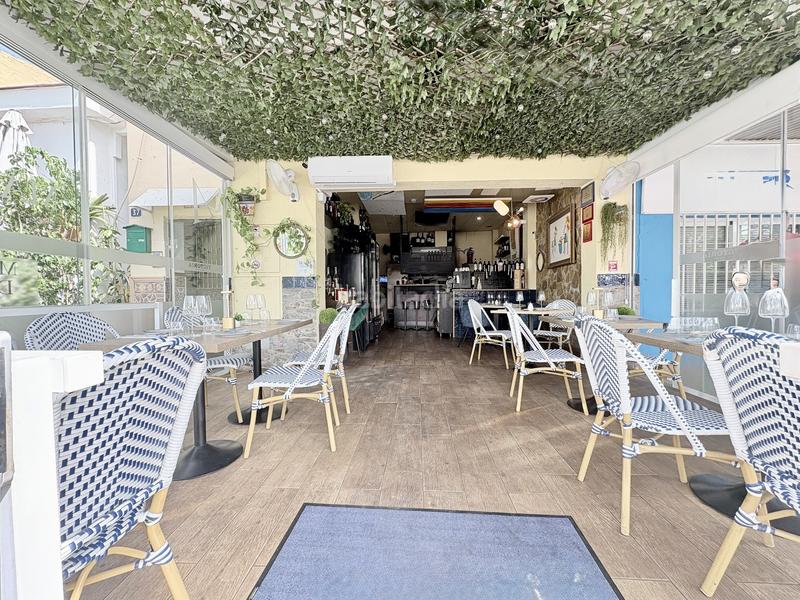 Foto 65da31ca-422c-462c-8bbc-420c5a5ba500. Local comercial exclusividad! turnkey, restaurante operativo con éxito para transferir en prime location la cala boulevard en Mijas
