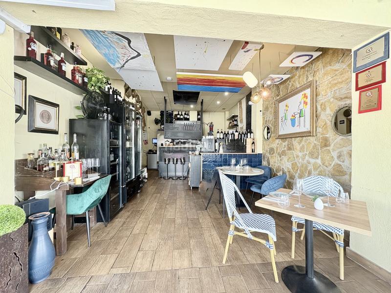 Foto 75091207-a2db-4679-8ad2-145e81196e32. Local comercial exclusividad! turnkey, restaurante operativo con éxito para transferir en prime location la cala boulevard en Mijas