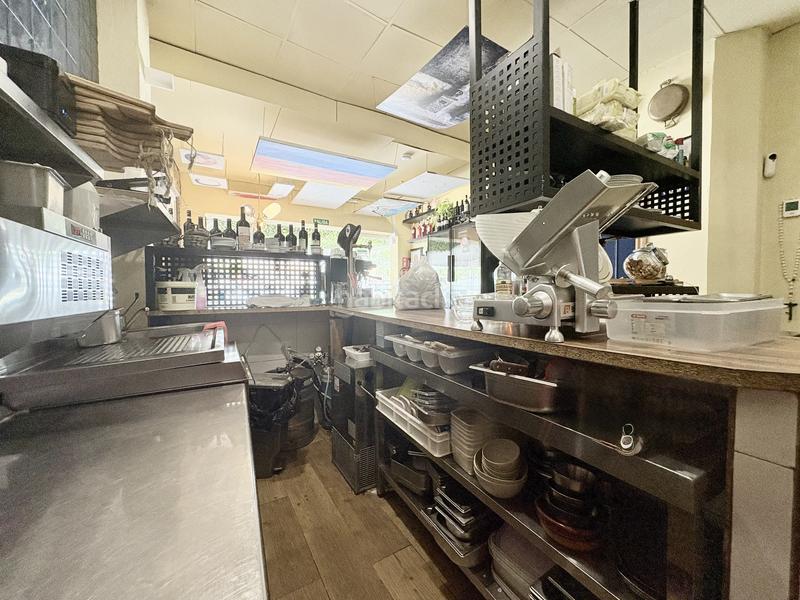 Foto cb698c41-44fa-479b-91d3-daae9f84a81c. Local comercial exclusividad! turnkey, restaurante operativo con éxito para transferir en prime location la cala boulevard en Mijas