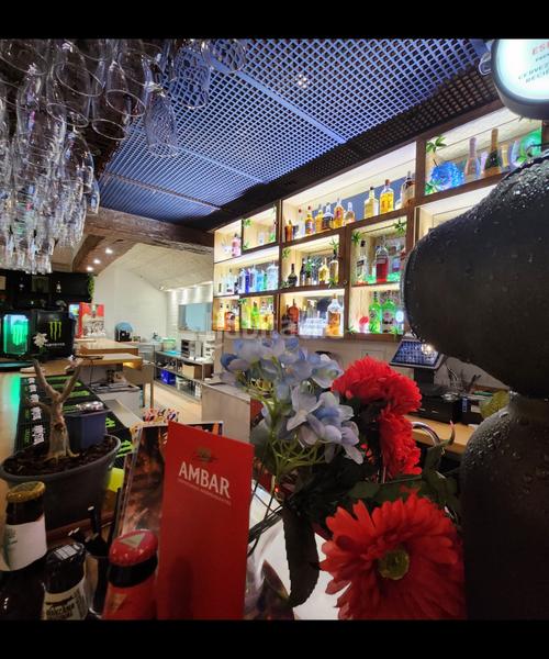 Foto 76ed963d-3d6b-48bb-a8fe-abccde3167bd. Alquiler local comercial oportunidad única de traspaso!restaurante con encanto y estilo propio en Benalmádena