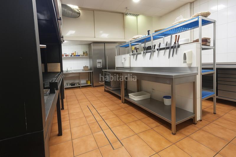 Foto f34dc5d1-eb95-4e7b-a2f6-f2534436b6f1. Lloguer local comercial a Centro Benalmádena