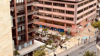 Attique à San Blas. Áticos de lujo en las ramblas  alicante