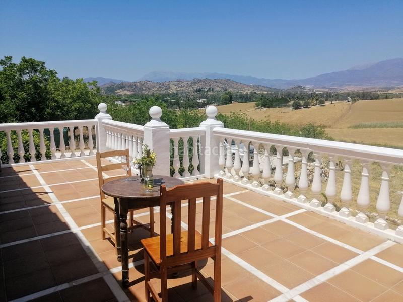 Foto 1557f67b-9b03-41d6-9737-e040d7ea6204. Haus mit parking in Coín