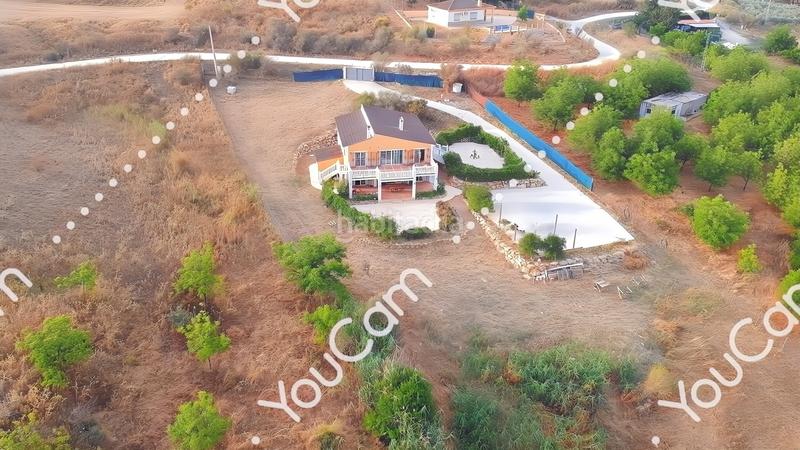 Foto 5ef7e8ff-384a-4631-9a96-f78b198cb2c6. Haus mit parking in Coín