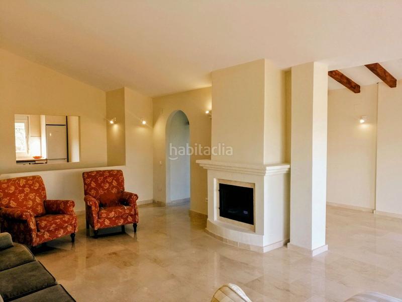 Foto 8701e0cf-a319-4a5c-8e42-edd4ae056c89. Haus mit parking in Coín