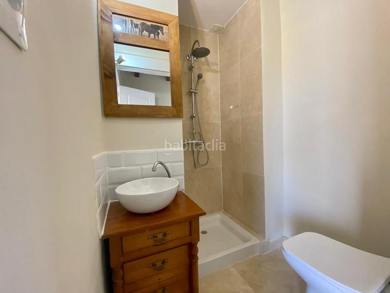 Foto df48e783-e8b3-41a9-ba55-ad230b2e1650. Haus mit parking in Coín