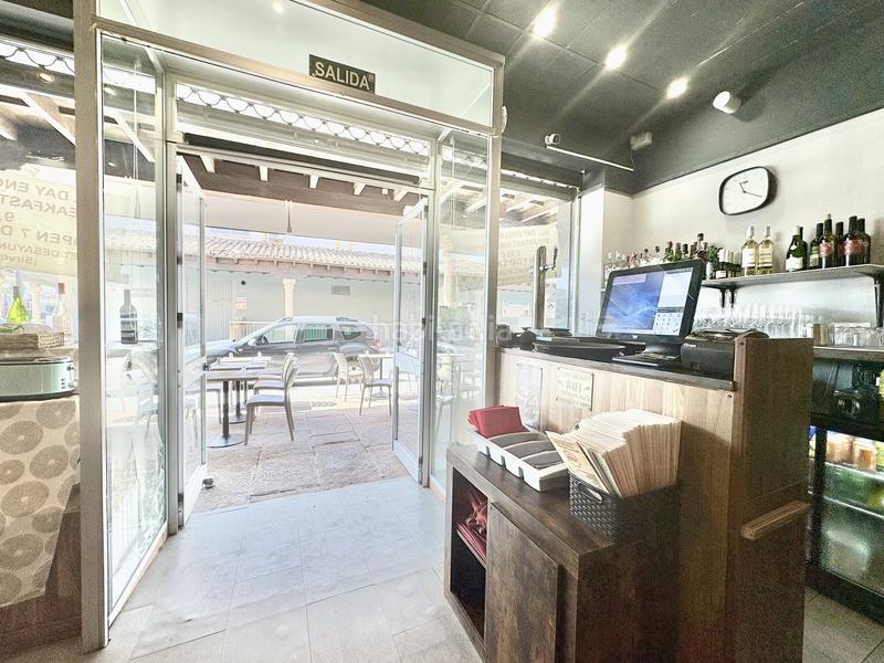 Foto 127e5228-5028-468c-ab4b-5ce21a4ee22b. Local comercial exclusividad! turnkey, restaurante operativo para transferencia primera ubicación en el corazón de la cala en Mijas