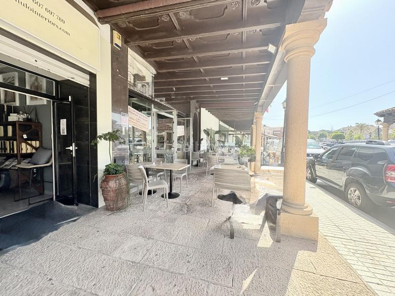 Foto c0ae80aa-5975-4d9f-94cd-a38e9e5dd80a. Local comercial exclusividad! turnkey, restaurante operativo para transferencia primera ubicación en el corazón de la cala en Mijas