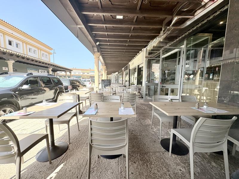 Foto c2959f3f-9c82-48ed-8d5d-c11d9cf1e211. Local comercial exclusividad! turnkey, restaurante operativo para transferencia primera ubicación en el corazón de la cala en Mijas