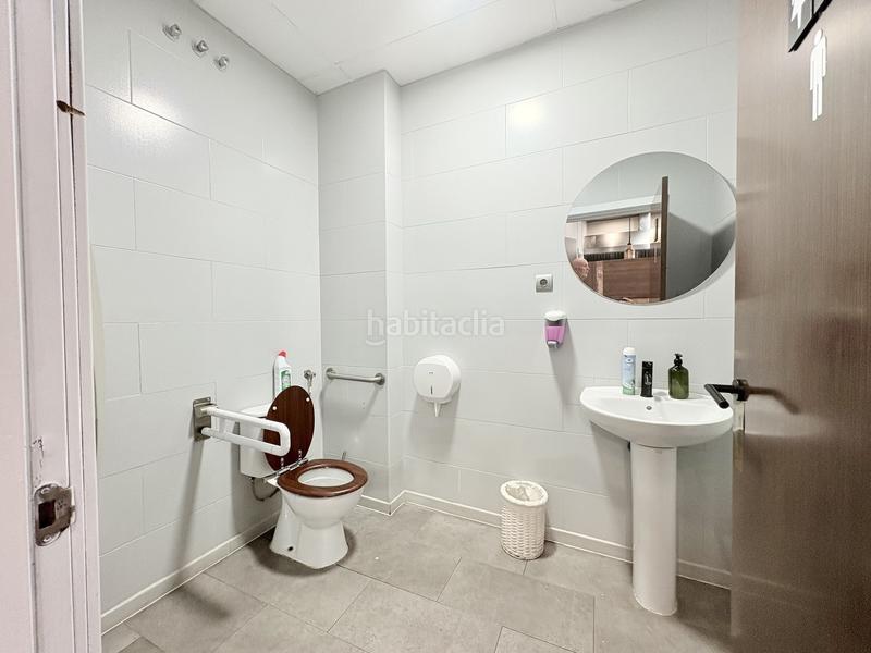 Foto ff8577b8-d089-43bd-b631-b230992eef3f. Local comercial exclusividad! turnkey, restaurante operativo para transferencia primera ubicación en el corazón de la cala en Mijas