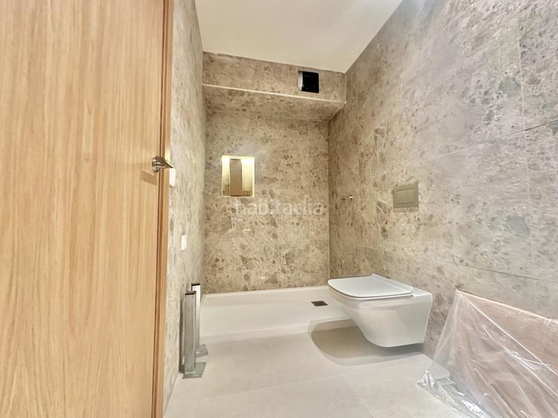 Foto 2564836e-1ce7-4bf4-bfcd-7a650526bcdc. Apartamento  totalmente renovado frente a la playa con impresionantes vistas al mar centro en Marbella