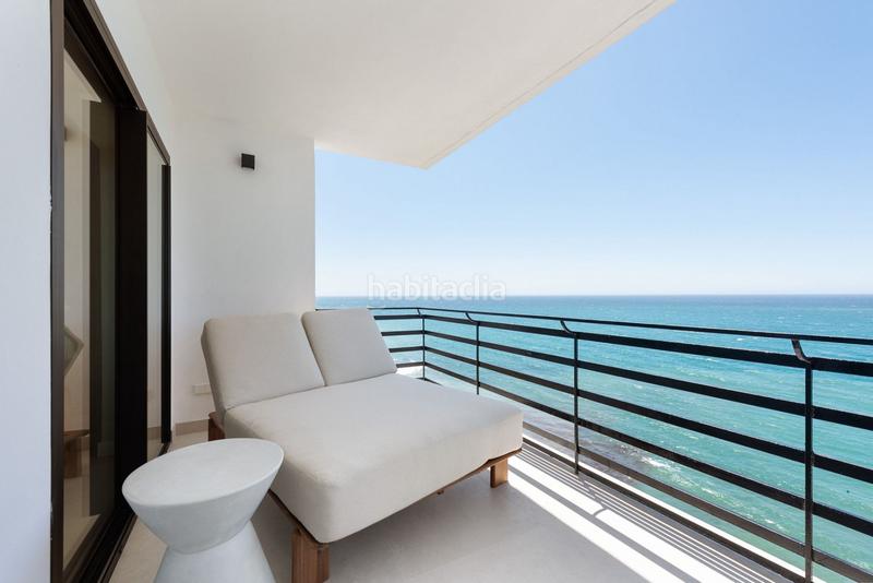 Foto 98adc54f-455e-48cc-9c59-6fd7e6027a23. Apartamento  totalmente renovado frente a la playa con impresionantes vistas al mar centro en Marbella