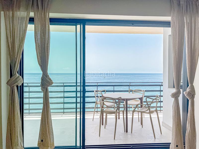 Foto b5eaec5e-c161-4ed7-bfc0-2c3518828059. Apartamento  totalmente renovado frente a la playa con impresionantes vistas al mar centro en Marbella
