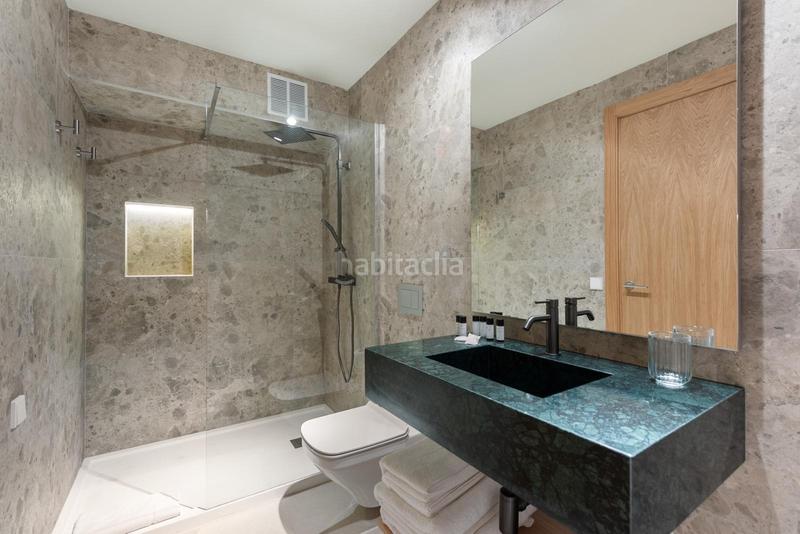 Foto d755bafa-841e-4448-9273-b8b00efbc1a5. Apartamento  totalmente renovado frente a la playa con impresionantes vistas al mar centro en Marbella