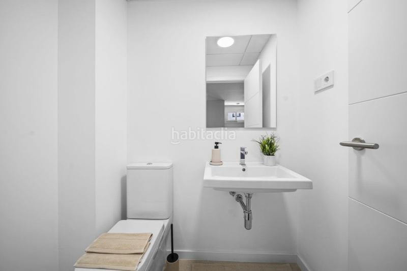 Foto c5323efc-4a7b-4dbf-910c-ee09fa530f04. Casa aparellada amb calefacció aparcament piscina a Mijas