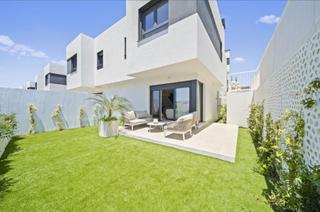 Maison jumelée à La Cala Mijas. Modernos pasos de confort desde el mar  nueva casa pareada en la