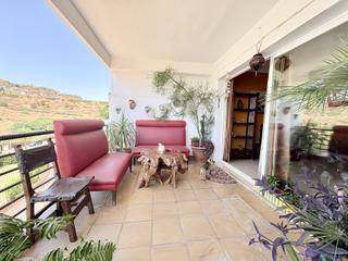 Apartamento en Riviera del Sol. Amplia apartamento de 3 dormitorios con vistas al mar y 50m2 ter