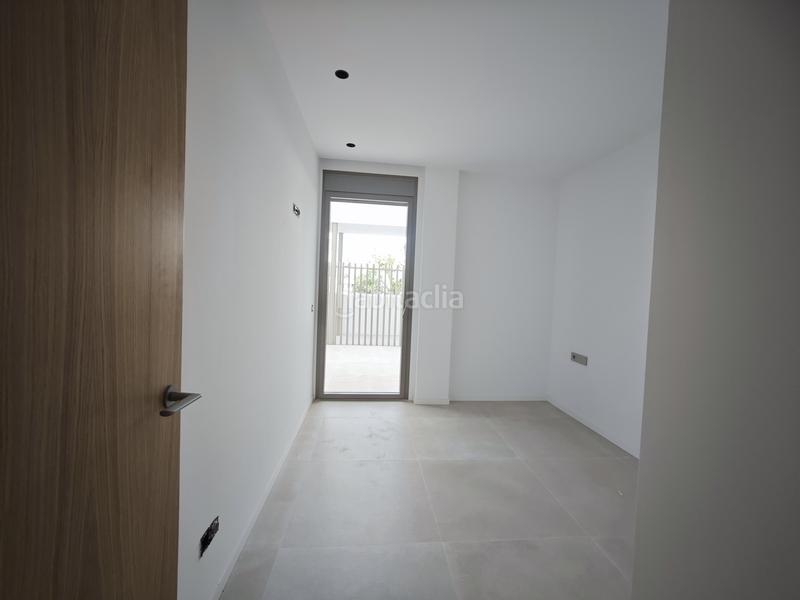 Foto 62489c3c-078d-4737-b1f5-7578d14975c6. Location rez-de-chaussée avec parking piscine dans S´Eixample-Can Misses Ibiza