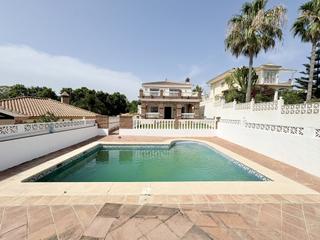 Casa a El Rosario - Ricmar. Encantadora y luminosa villa de 5 dormitorios con piscina privad